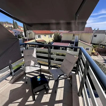 Apartment With A Parking Space - 23189 Rovinj