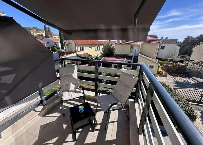 Διαμέρισμα With Parking Space - 23189 Ρόβινι